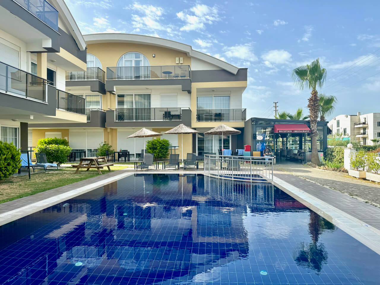 Hotel pool